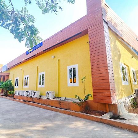 Fabexpress Airport Stay Inn - Nr Hyderabad International Airport, Shamshabad Luaran gambar